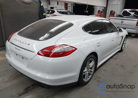 2013 Porsche Panamera 4 from USA, damaged, VIN WP0AA2A72DL010896
